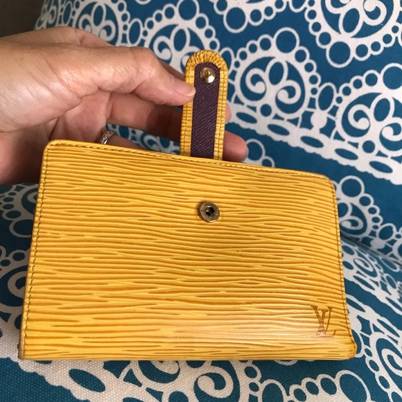 💥2/$250💥 Authentic Louis Vuitton Monogram Canvas Kiss Lock Bi Fold Wallet - Picture 7 of 14